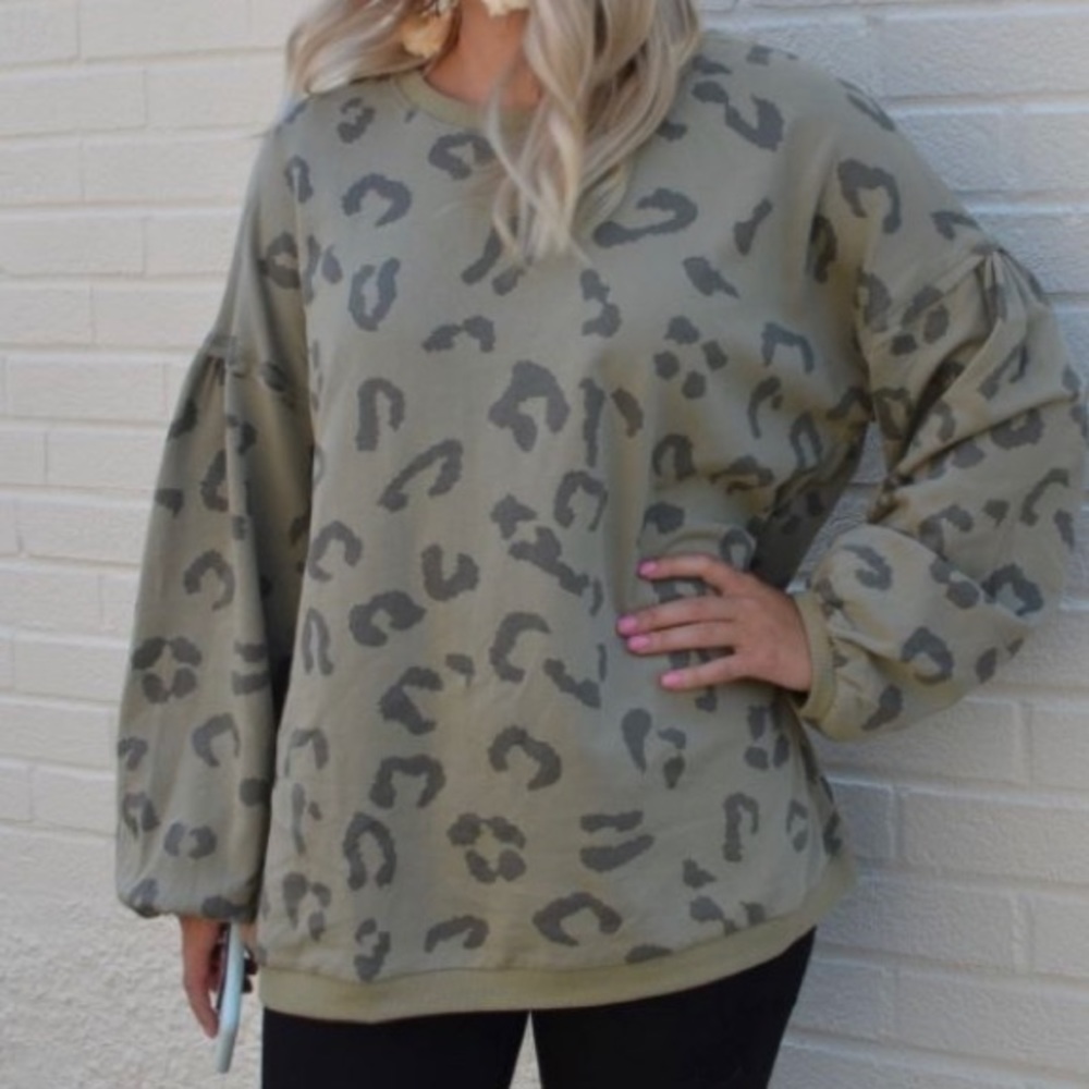 Sage Leopard Print sweatshirt